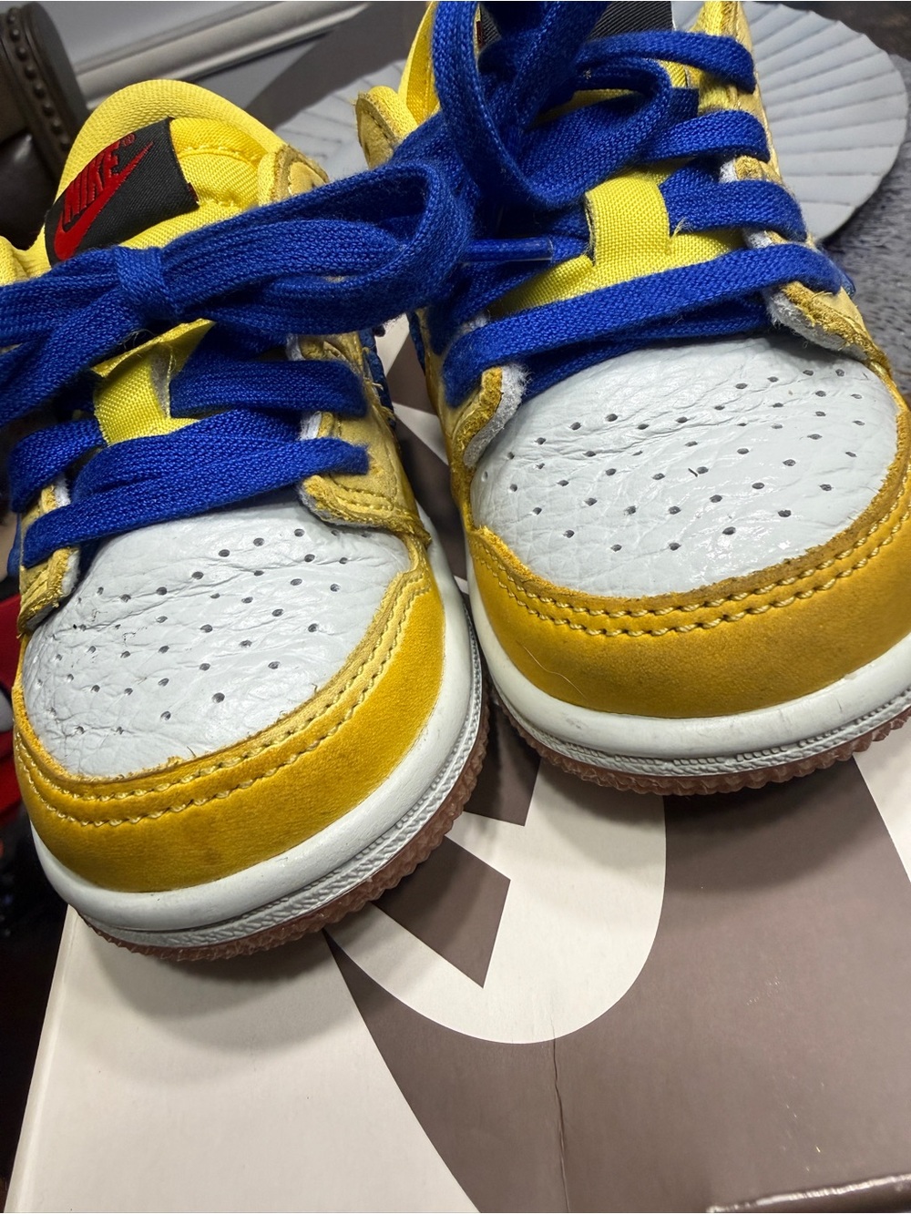 Nike Kids Yellow and Blue Low-Top Sneakers - Picture 7 of 8